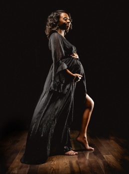 Hudson Valley maternity photographer